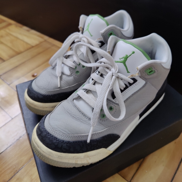 Jordan 3 Retro Chlorophyll - Picture 4 of 5